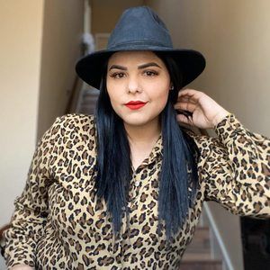 Meet your Posher, Sandra